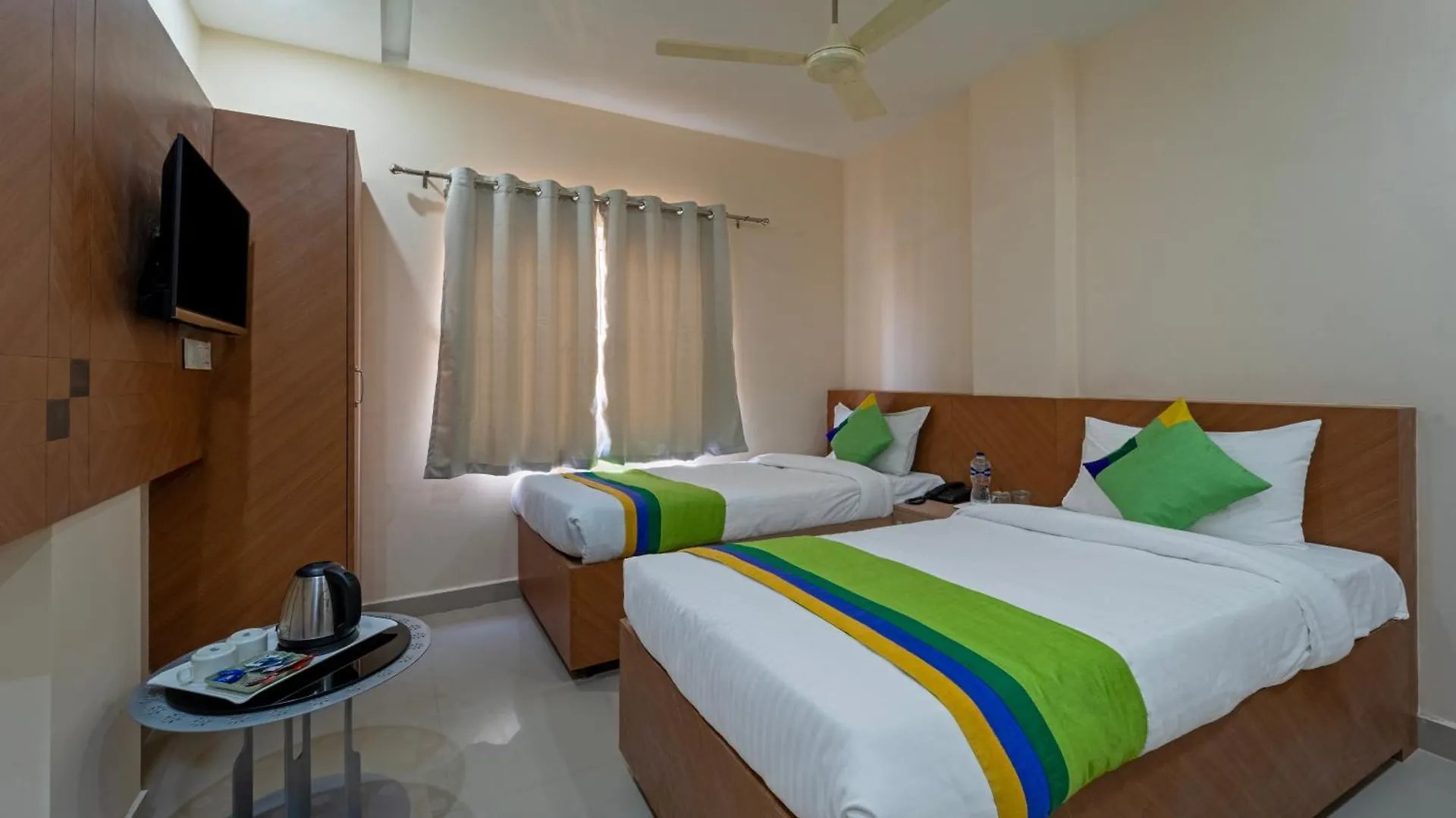 Treebo Raj Palace Varanasi