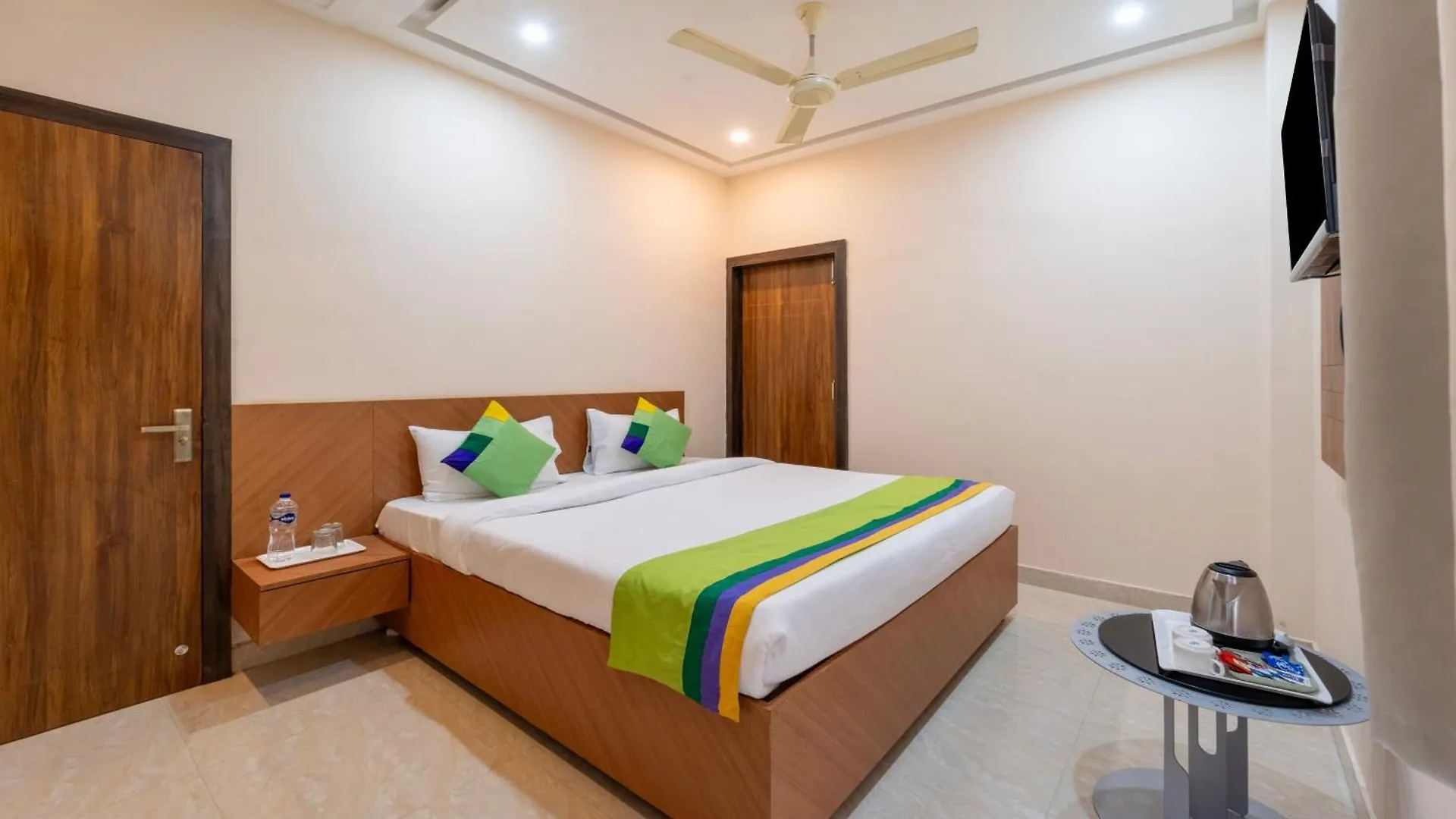 Treebo Raj Palace Varanasi Hotel