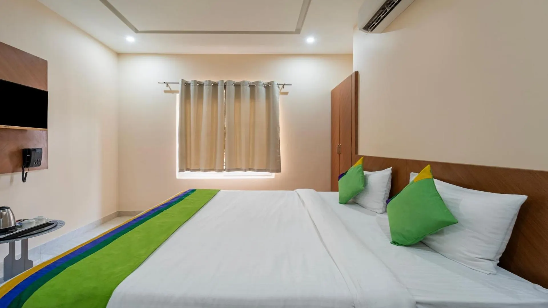 Treebo Raj Palace Benares Hotel
