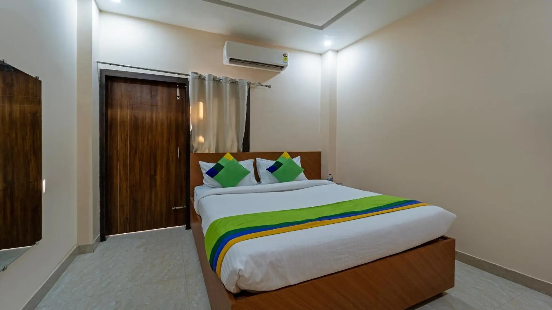Treebo Raj Palace Benares Hotel